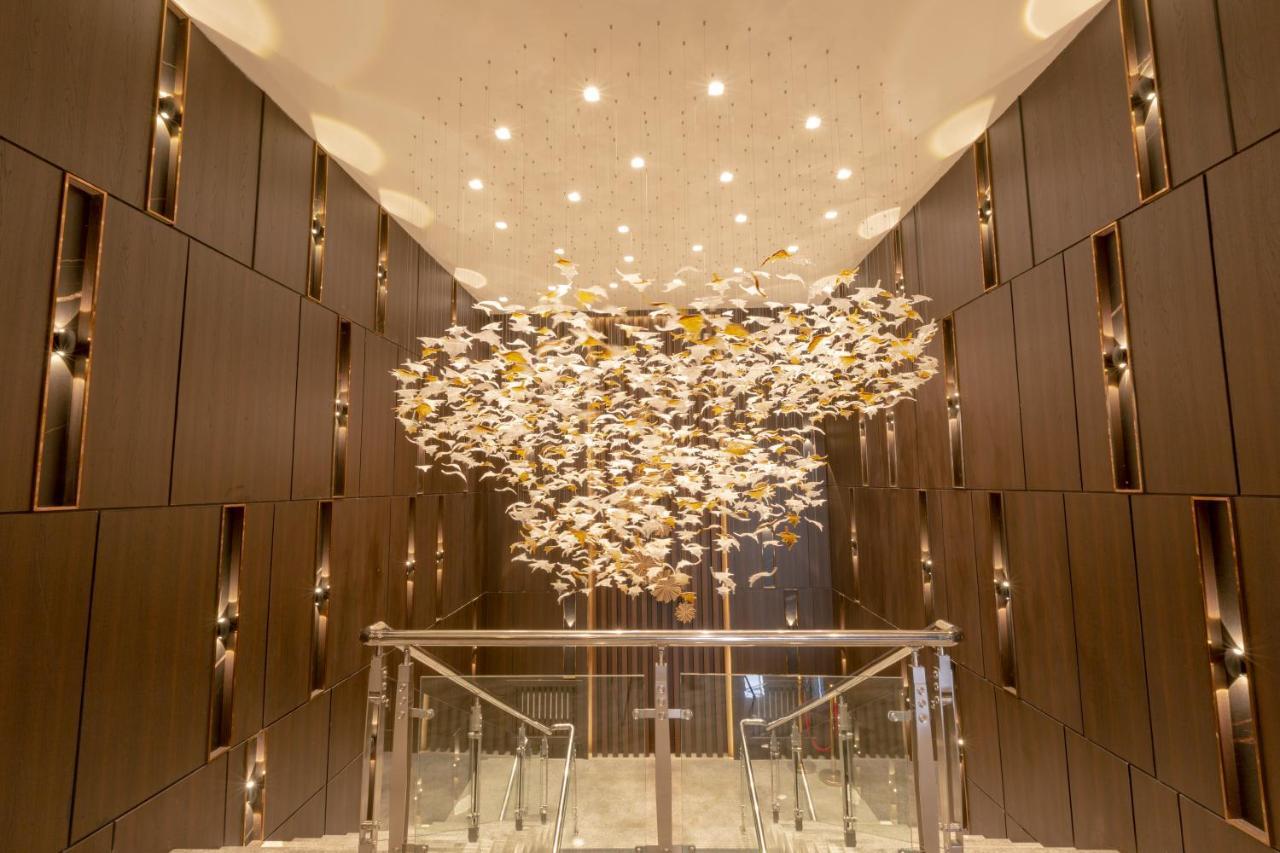 Millennium Plaza Hotel & Mall อูลานบาตอร์ ภายนอก รูปภาพ